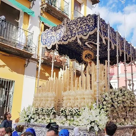Soleado, Familiar, Alegre Y Tranquilo A Un Paseo De La Catedral Seville